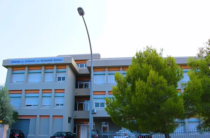 Il Tribunale di Catanzaro accoglie le ragioni dell’Unione dei Comuni Versante Ionico contro il Comune di Badolato e la Mea Manna Ecologia S.r.l.
