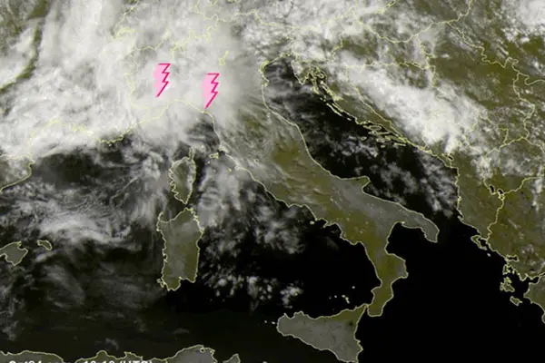 Meteo: in questa folle Estate ora cambia tutto arrivano i temporali, le previsioni