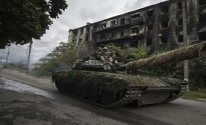 Guerra giorno 224 Ucraina Russia, Kiev avanza nel Kherson. Un milione in fuga dalla Russia