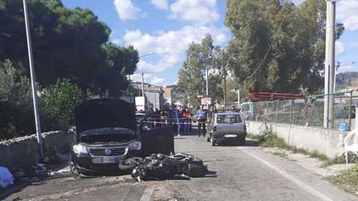 Tragedia a Gioiosa Ionica, scontro moto con due auto, morto Nicola Agostino, giovane 29enne