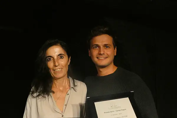 Vincono il “Premio Serra – Campi Flegrei” alla vocazione teatrale Maria Teresa Coraci e Venanzio Amoroso. I dettagli