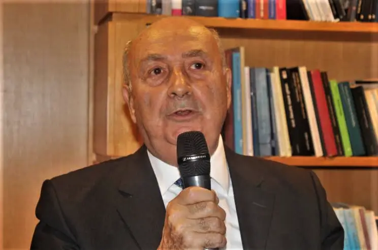 Al Circolo degli Esteri di Roma presentato il libro dell’Ambasciatore Gaetano Cortese “Il Palazzo dei Conti di Pombeiro”