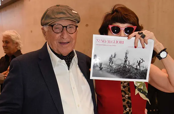 Il nuovo film di Elisabetta Sgarbi “Nino Migliori. Viaggio Intorno alla mia stanza” I dettagli