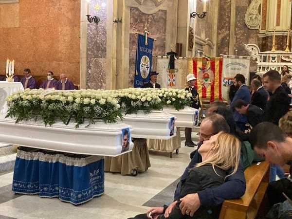 Celebrazione delle esequie di Saverio, Aldo Pio e Mattia Carlo Corasoniti  l'Omelia dell'Arcivescovo Maniago