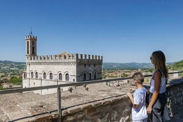 Ponte di Ognissanti a Gubbio e Alta Umbria: cultura e scrigni gastronomici di qualità