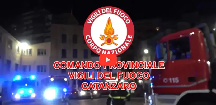 Vvf, momento di raccoglimento per Mattia Carlo, Aldo Pio, Saverio e dei due piloti Matteo e Roberto (Video)