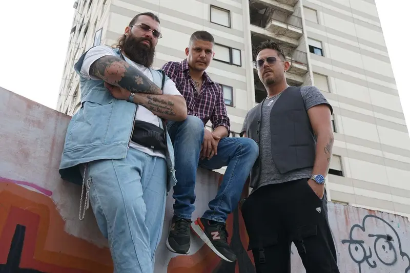 “Exit” è il primo album della formazione rap Project 205
