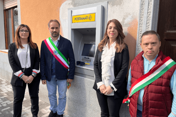 Poste italiane: installato a Pentone (CZ) l’ATM Postamat di nuova generazione