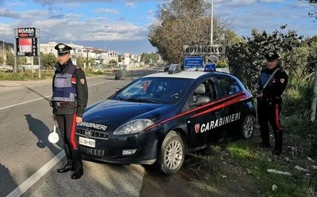 Botricello, bar frequentato da pregiudicati, 15 giorni di licenza sospesa