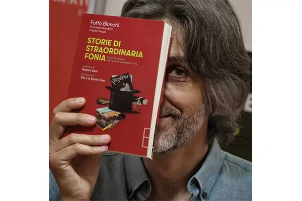 Il giornalista aquilano Duccio Pasqua presenta il libro "Storie di Straordinaria Fonia" sulla vita di Foffo Bianchi