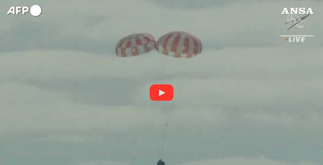 Luna. La capsula Orion rientrata, missione compiuta per Artemis 1. Video