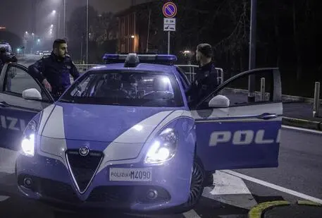 Senza patente insulta agenti, denunciato rapper Rondo da Sosa