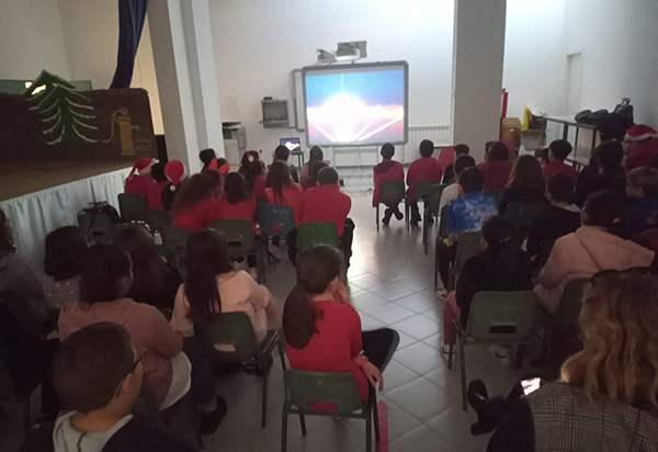 Il progetto “Vicino a te…” entra a scuola per riflettere sulle emozioni