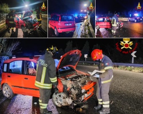 incidenti stradali. Maida, sbatte contro un muretto e viene sbalzato fuori dall'auto