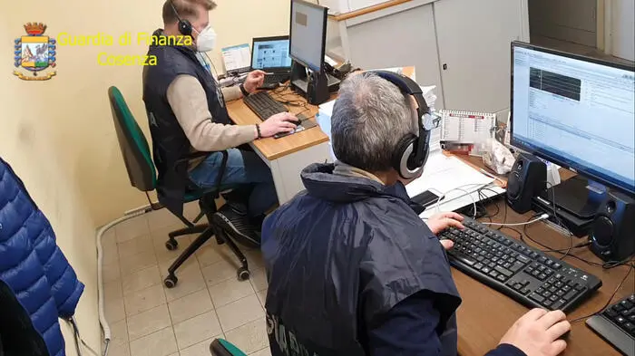 Fondi Centro accoglienza usati per scopi personali, 3 denunce