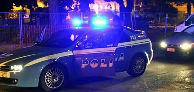Rissa tra giovani nel centro di Cosenza, due feriti, i dettagli