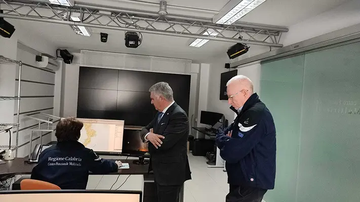 Il Commissario Arpacal Prof. Errigo visita il Centro Regionale Multirischi Arpacal