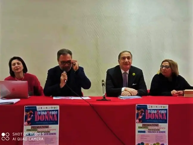 “Divinamente Donna”, premiati gli studenti della scuola “G. Mezzanotte” di Chieti, vincitori assoluti in Italia