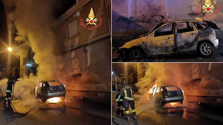 I Vvf di Lamezia Terme estinguono incendio autovettura in via conforti, “nessun ferito"