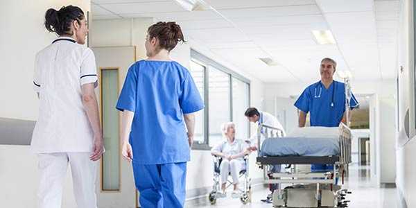 Nursing Up De Palma: «Arriva il testo definitivo sullo sblocco parziale della vincolo di esclusività per gli infermieri»