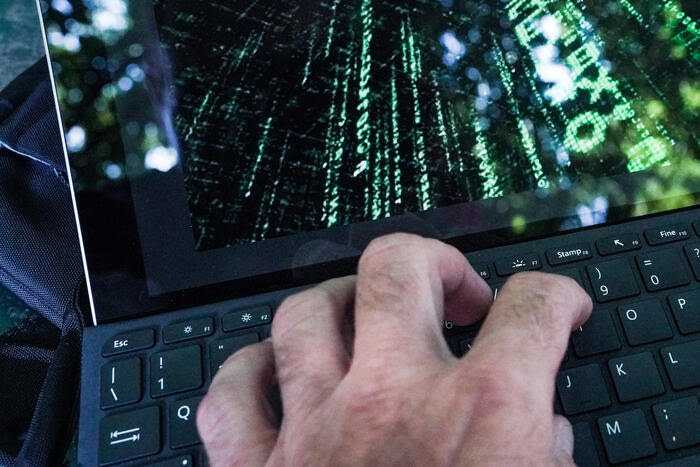 Attacco hacker a siti di aziende e istituzioni italiane
