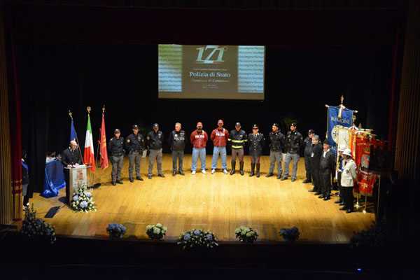 Questura di Catanzaro: la celebrazione del 171° Anniversario della Fondazione della Polizia di Stato.
