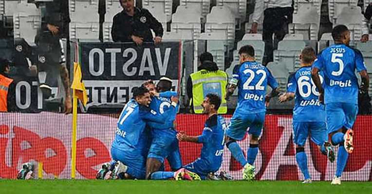 Juventus-Napoli 0-1: decide Raspadori al 93'. Partenopei a + 17. Il commento post-partita