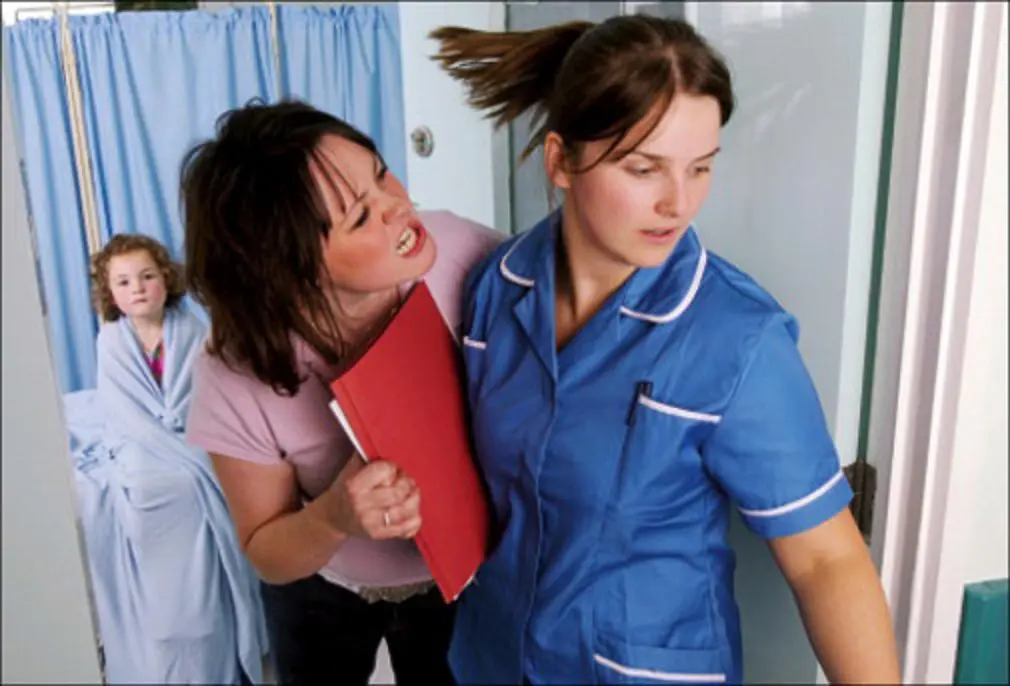Nursing Up De Palma. «I dati Inail sono lapidari. 4821 aggressioni denunciate negli ultimi tre anni ai danni di operatori sanitari»