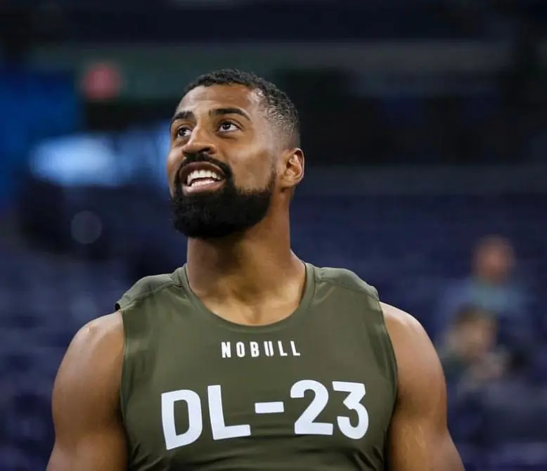 Inizia il Draft NFL: L'Italia Fa il Tifo per Baldonado!