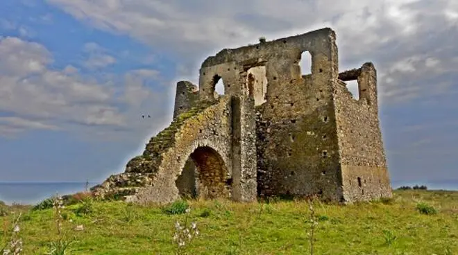 La Torre Cavallara incoronata "Luogo del Cuore Fai". Martedì la cerimonia per il conferimento della targa