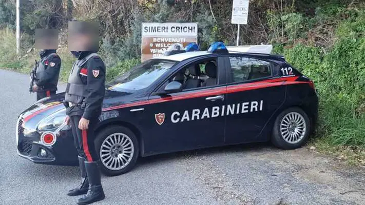 Nel catanzarese. Violento litigio per lavori in appartamento: Arrestato dopo aver ferito con un coltello il vicino