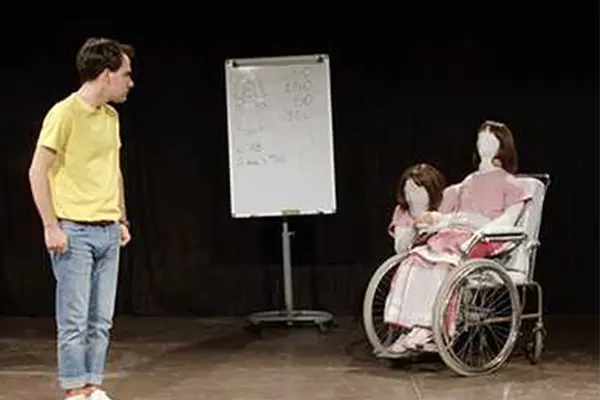 “Solo due passi”: lo spettacolo teatrale di CBM Italia pensato per i più piccoli e ispirato alla Convenzione ONU, i dettagli
