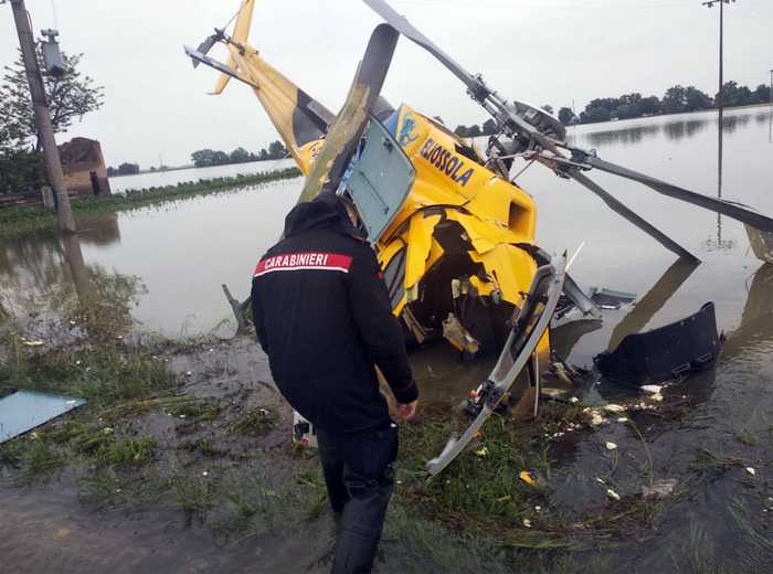 Alluvione in Emilia-Romagna: allerta rossa, precipita un elicottero. 14 le vittime, oltre 15mila evacuati