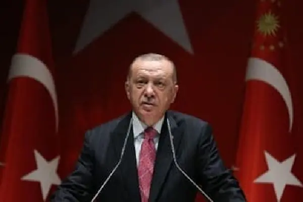 Erdogan giura davanti al parlamento per il suo terzo mandato da presidente