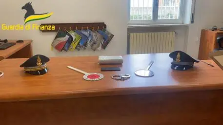 Arrestato corriere della morte con un chilo di cocaina in auto