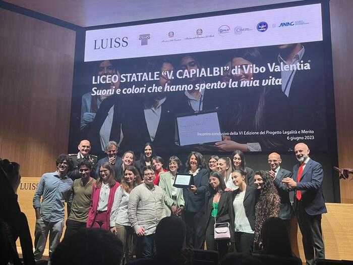 Liceo Vibo Valentia trionfa alla Luiss: Primo premio al concorso 'Legalità e Merito' per il video della speranza