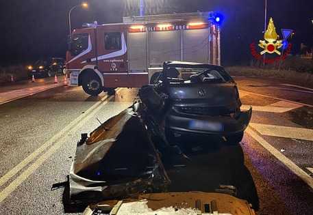 Tragedia stradale: Tre vittime sulla Treviso-Mare in un violento scontro tra auto e furgone