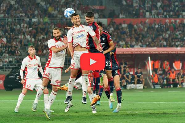 Calcio Playoff. Serie B: Bari-Cagliari 0-1, rossoblù in Serie A. Video del gol di Pavoletti. Commento intervista post-partita. Video
