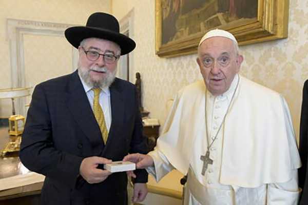 L'ex rabbino capo di Mosca designato agente straniero: Goldschmidt si erge contro la guerra in Ucraina