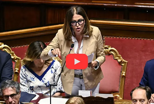 L'intervento di Santanchè in Senato: una difesa contro le accuse e una denuncia di campagna d'odio. Video