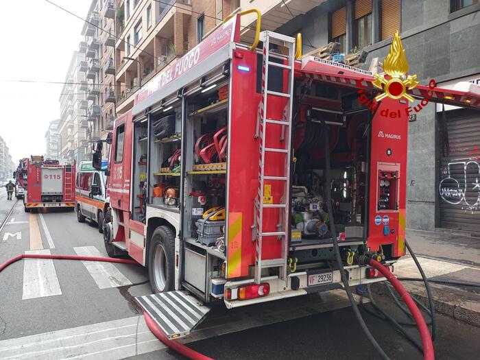 Tragedia a Milano: 6 morti e oltre 80 feriti in un incendio devastante nella casa di riposo dei Coniugi
