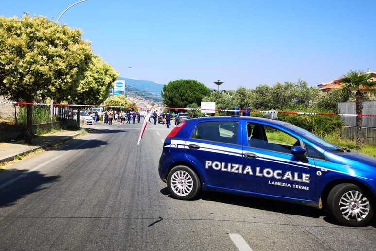 Tragico incidente a Lamezia Terme: donna di 58 anni muore dopo essere stata investita da un'auto