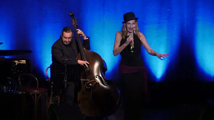 AMA Calabria, con Ute Lemper si è aperta la stagione dei grandi concerti estivi