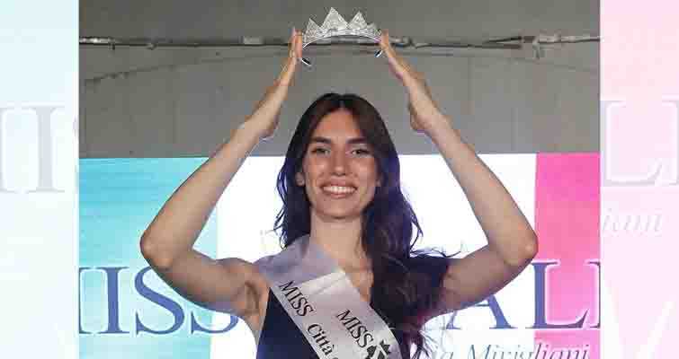 Miss Italia Calabria: Grace Melody Lento è la nuova stella della bellezza calabrese, incoronata a Castrolibero! Tutti i dettagli