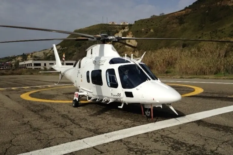 Fatalità in Calabria: Carlo Laudone motociclista 27enne muore in scontro con auto, eliambulanza non riesce a salvarlo