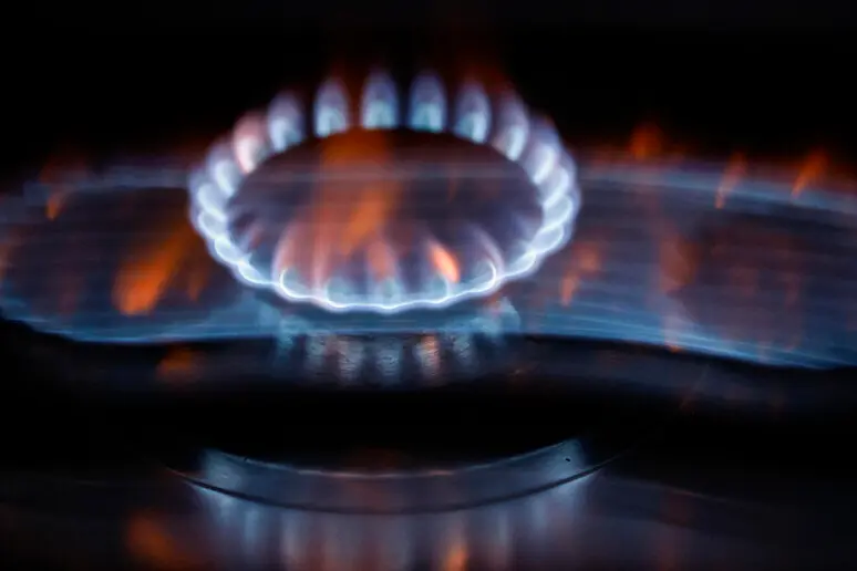 Continua la discesa: bolletta del gas in calo del 2,1% a luglio per la famiglia tipo