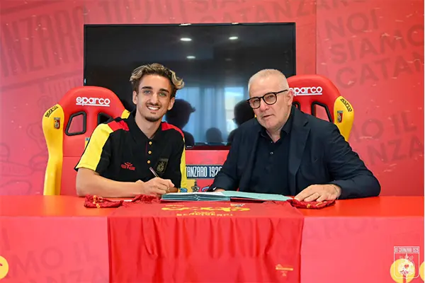 Calciomercato Serie B. US Catanzaro è Ufficiale ecco Matteo Stoppa è giallorosso!