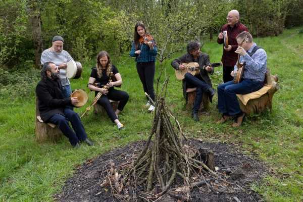 XX Festival d’Autunno, giovedì 24  alla Grangia di Montauro i ritmi e le melodie irlandesi e calabresi di TarantaCeltica.
