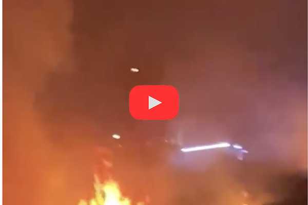 Incendio devastante nel quartiere Cava a Catanzaro: intervento tempestivo dei Vvf. Video