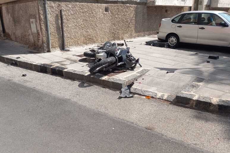 Grave incidente in Calabria: 17enne senza patente si scontra con auto della Polizia. (Aggiornamento - deceduto)